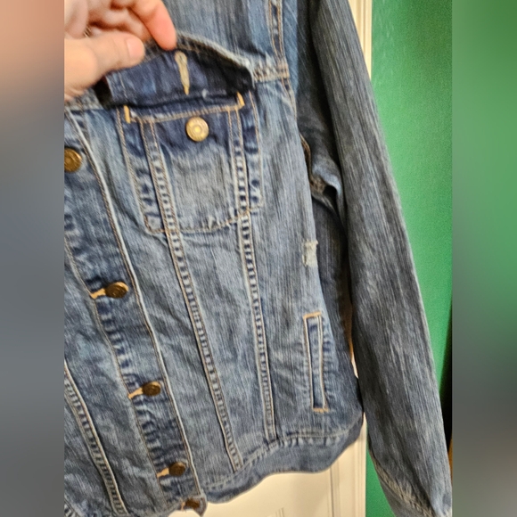 Old Navy Vintage Jean Jacket - Picture 4 of 16
